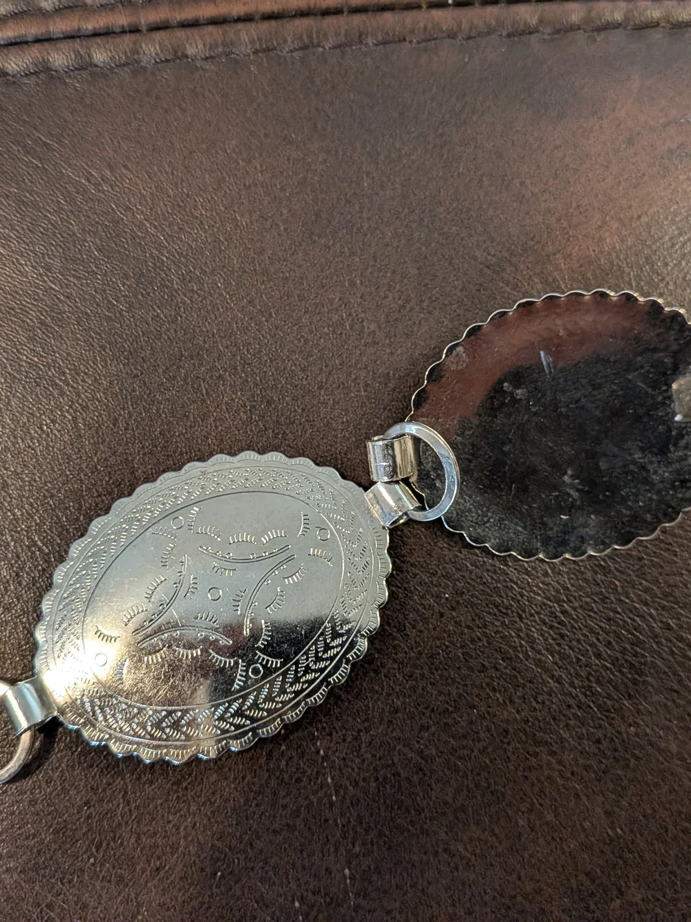 Vintage Silver-Tone Oval Link Belt with Etched Detail